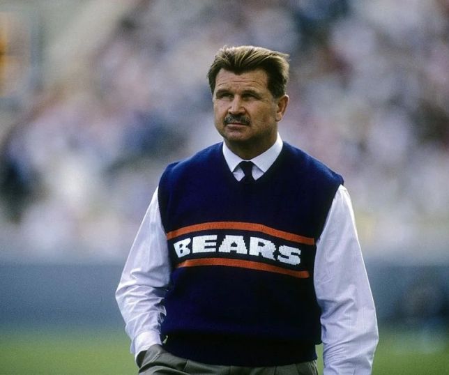 Lenda do futebol americano, Mike Ditka morre aos 86 anos e deixa legado histórico na NFL
