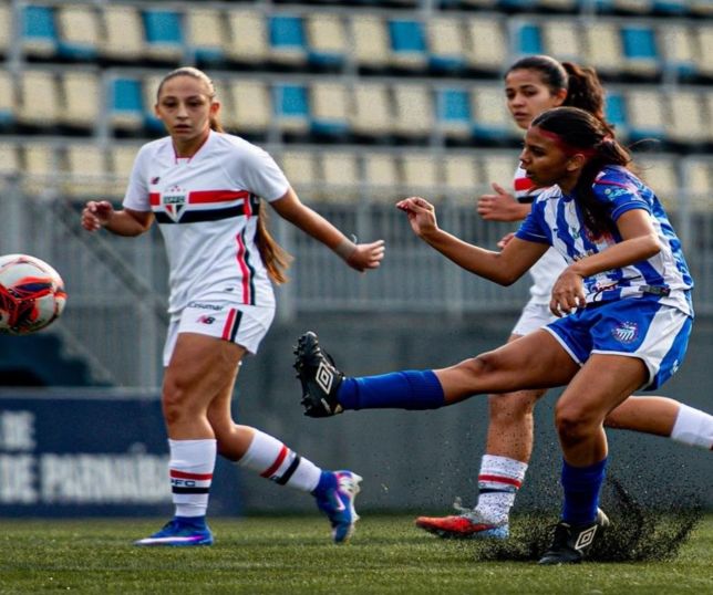 Fumaça em Manaus força São Raimundo a cancelar seletiva do futebol feminino