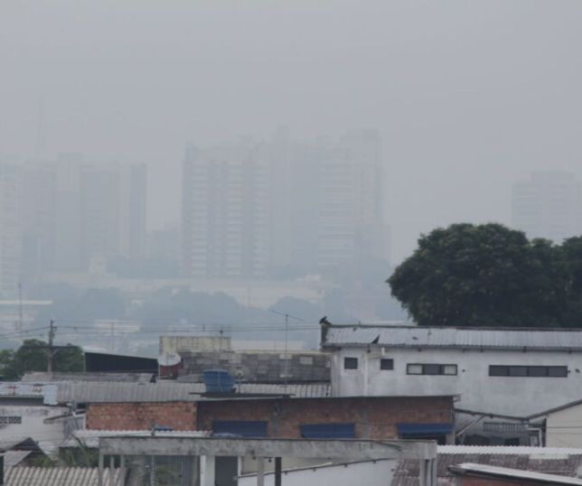 Poluição dispara em Manaus e qualidade do ar chega a nível péssimo em bairros da capital