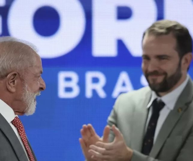 Governo anuncia pacote econômico de R$ 25,8 bilhões após primeiro turno das eleições