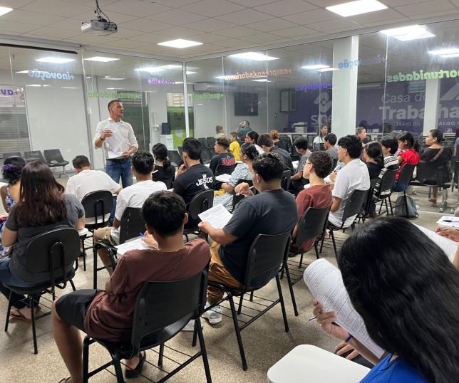 Prefeitura de Manaus abre 80 vagas para curso gratuito de excelência no atendimento ao cliente