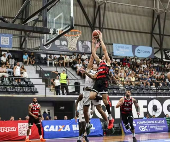Clássico entre Flamengo e Botafogo será sem torcida após mudança provocada por jogo do Vasco
