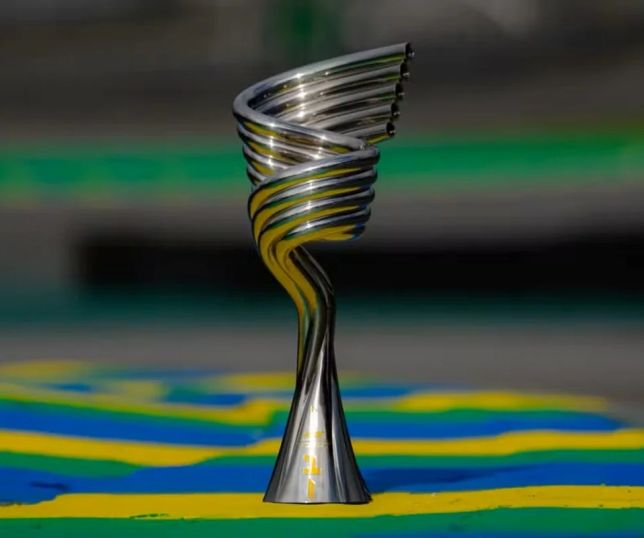 Troféu do GP de São Paulo de F1 homenageia Senna e traz mapa do Brasil em design inspirado nos motores V10