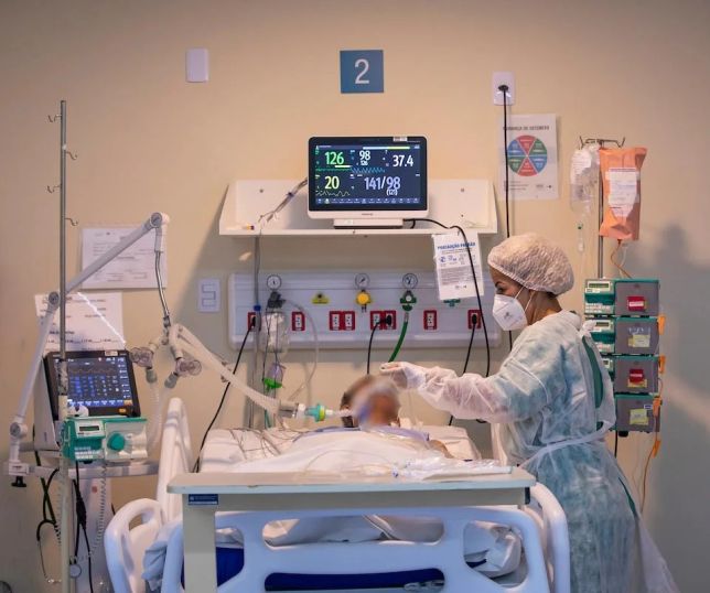 Pesquisa revela desigualdade entre UTIs públicas e privadas no Brasil