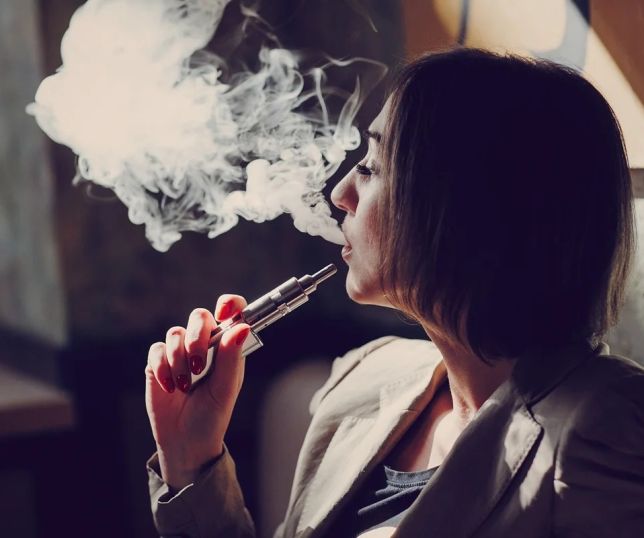 Uso único de cigarro eletrônico pode provocar alterações nos vasos sanguíneos e no DNA