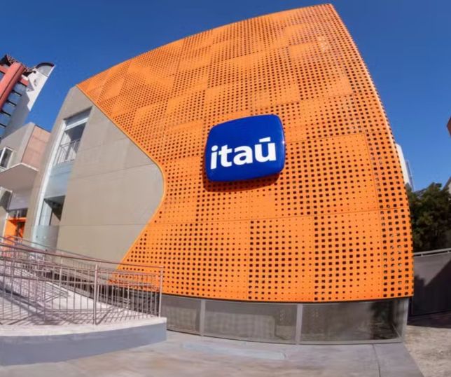 Itaú corta projeção do PIB para 2027 e prevê crescimento de apenas 0,5%