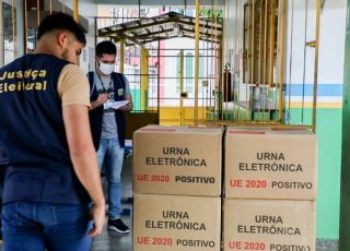 TRE-AM coordena distribuição das urnas eletrônicas para votação em Manaus  