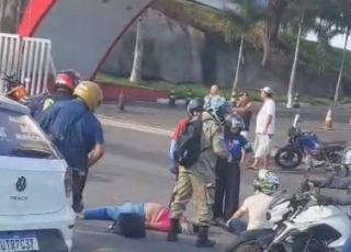 Acidente deixa duas pessoas feridas na Avenida Rodrigo Otávio, Zona Sul de Manaus. VEJA VÍDEO