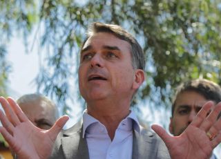 Flávio critica fim da escala 6x1 defendido por Lula: ''Não adianta com todo mundo desempregado''