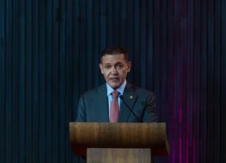 Nunes Marques decide deixar revisão de Bolsonaro para depois do segundo turno