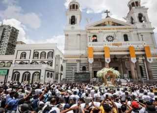 Círio de Nazaré reúne fiéis em Belém e dá início à programação oficial da maior festa religiosa do Pará