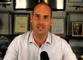 Moraes determina execução da pena de Eduardo Bolsonaro e manda expedir prisão