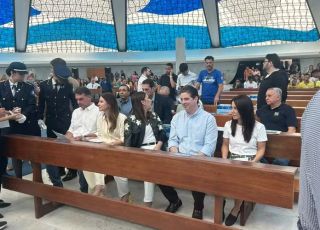 Flávio Bolsonaro diz que visitará o pai na terça-feira após Moraes autorizar retomada dos encontros