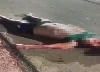 IMAGENS FORTES! Homem morre com a cabeça esmagada em violenta colisão entre motocicleta e carro na estrada de Iranduba, Região Metropolitana de Manaus. VEJA VÍDEO