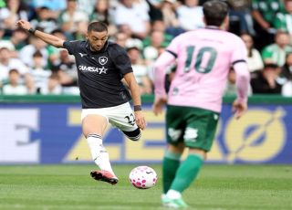 Coritiba e Botafogo ficam no empate e ampliam jejum de vitórias no Brasileirão