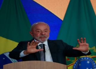 Lula prepara proposta para tornar transporte público gratuito aos fins de semana e feriados