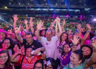 Omar Aziz promete ampliar apoio a mães atípicas e reforçar proteção às mulheres no Amazonas