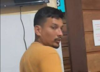 DEU CALOTE? Homem é acusado de sair sem pagar por programa no município de Japurá, interior do Amazonas. VEJA VÍDEO