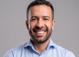 André Janones é internado na UTI após debate eleitoral e recebe atendimento por arritmia cardíaca