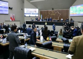 Amazonas sanciona leis para proteger idosos, incentivar doações e fortalecer lideranças comunitárias