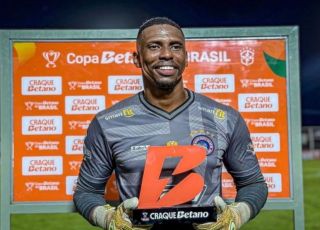 Manaus FC contrata goleiro com passagens por Flamengo e Botafogo e chega a 19 reforços para 2027