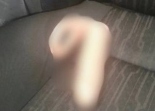 Motorista procura casal que esqueceu brinquedo sexual de 25 centímetros em carro de aplicativo