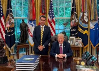 FUGA PARA OS ESTADOS UNIDOS? Flávio Bolsonaro teria deixado o Brasil com a família e planeja pedir asilo político a Trump