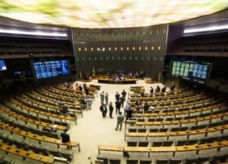 Câmara aprova indenização de R$ 191 por dia para servidores que atuam em áreas estratégicas