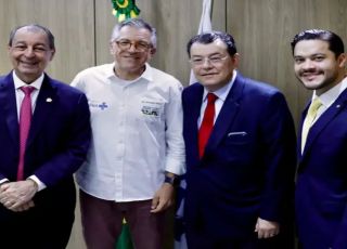 Omar Aziz se reúne com ministro da Saúde e planeja mudanças na rede pública do Amazonas